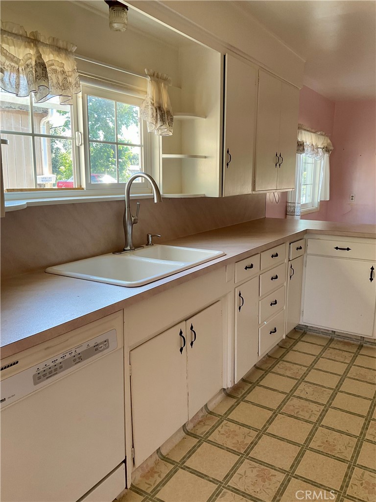 6327 Lincoln Boulevard Property Photo 44