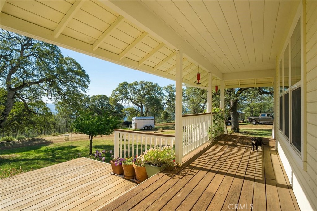 9051 Regent Way Property Photo 13