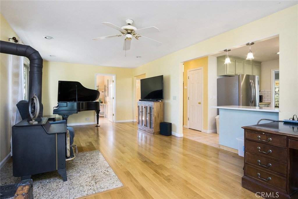 9051 Regent Way Property Photo 27