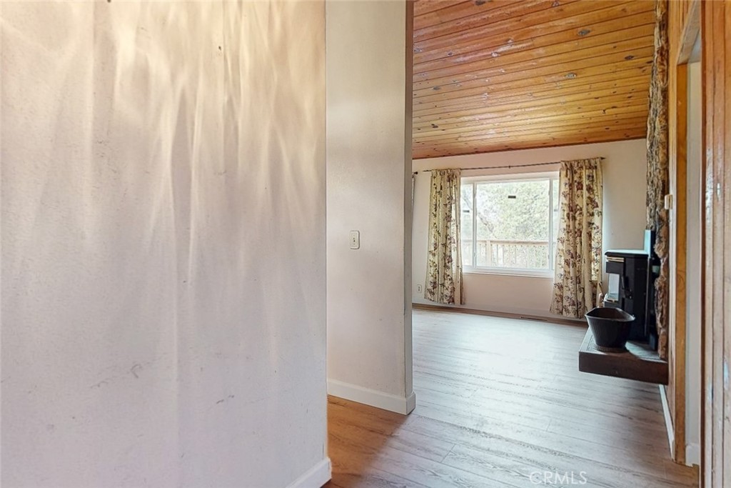 22335 Cheryl Court Property Photo 16