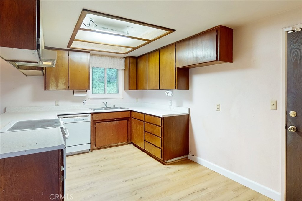 22335 Cheryl Court Property Photo 26