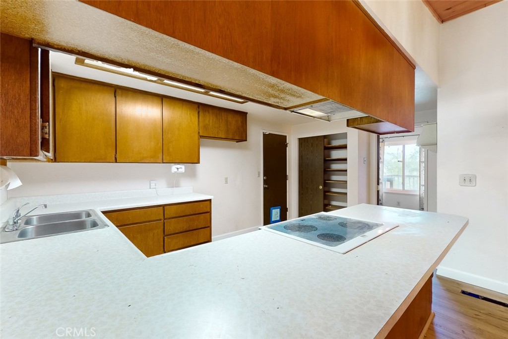 22335 Cheryl Court Property Photo 28