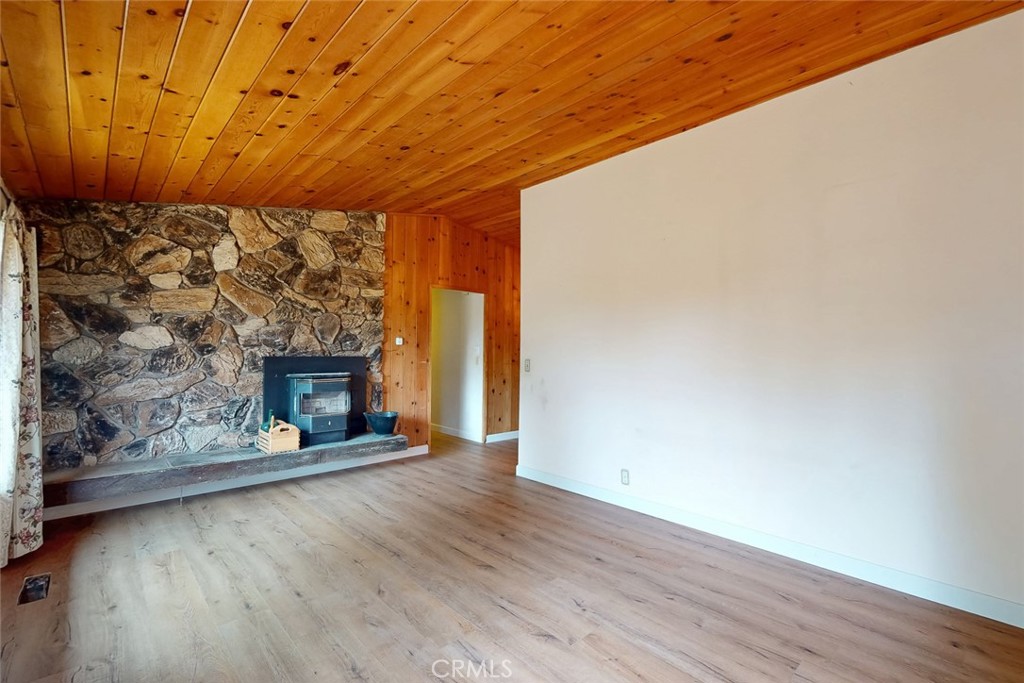 22335 Cheryl Court Property Photo 29