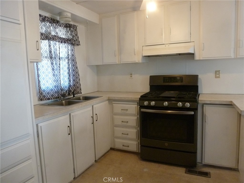 114 Cottonwood Circle Property Photo 7