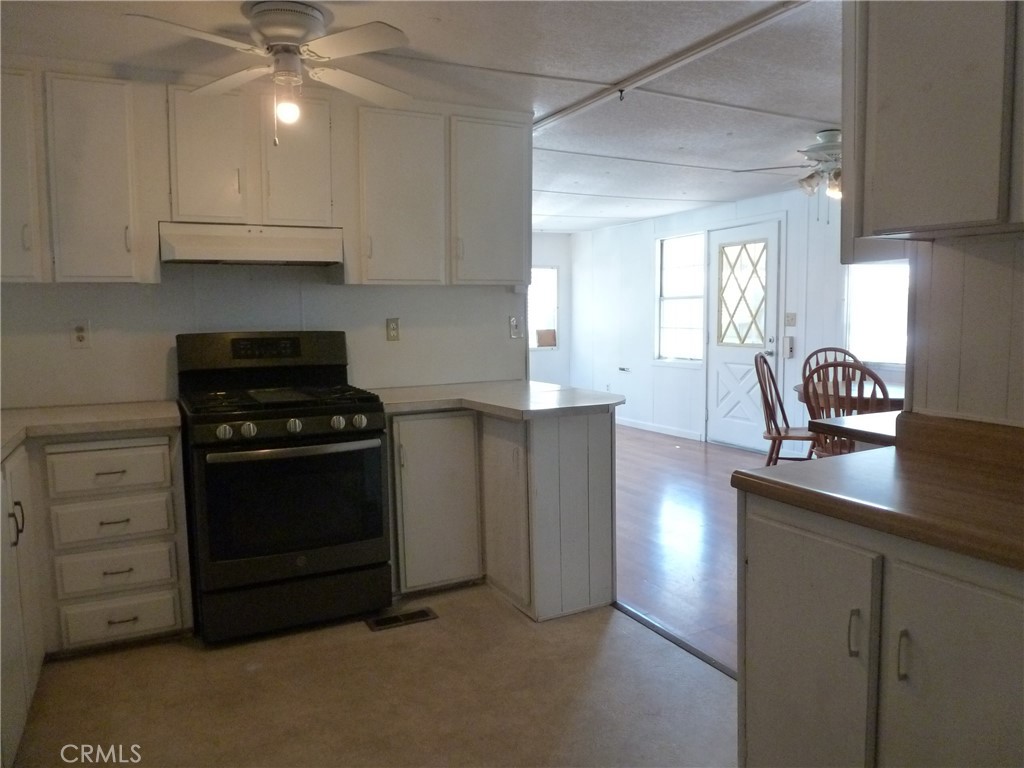114 Cottonwood Circle Property Photo 8