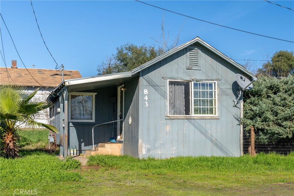 843 Stus Property Photo 7