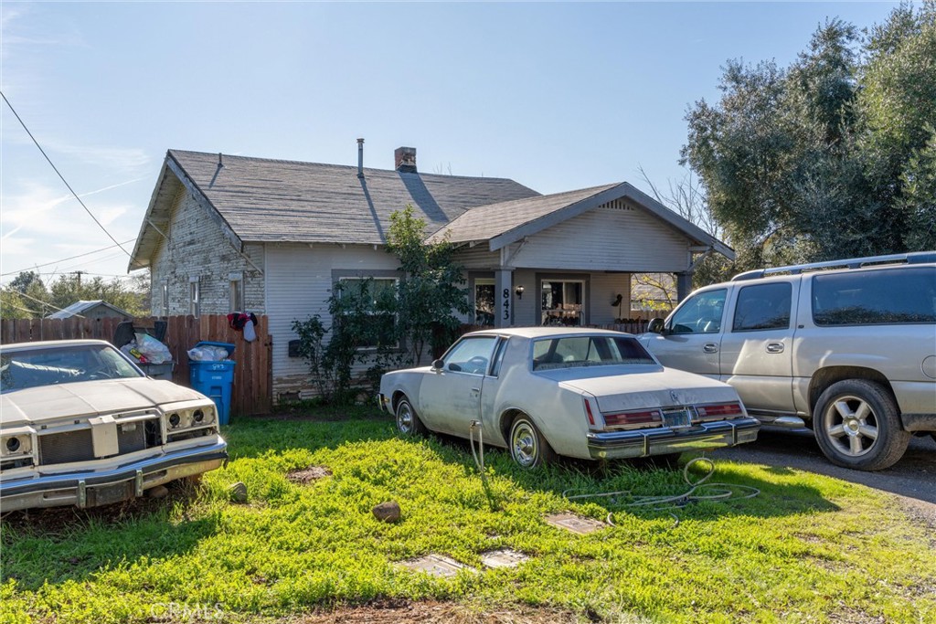843 Stus Property Photo 8