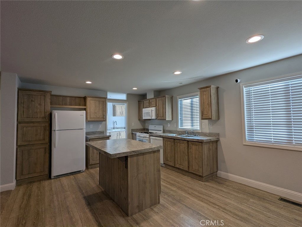 1658 Jaramillo Property Photo 7