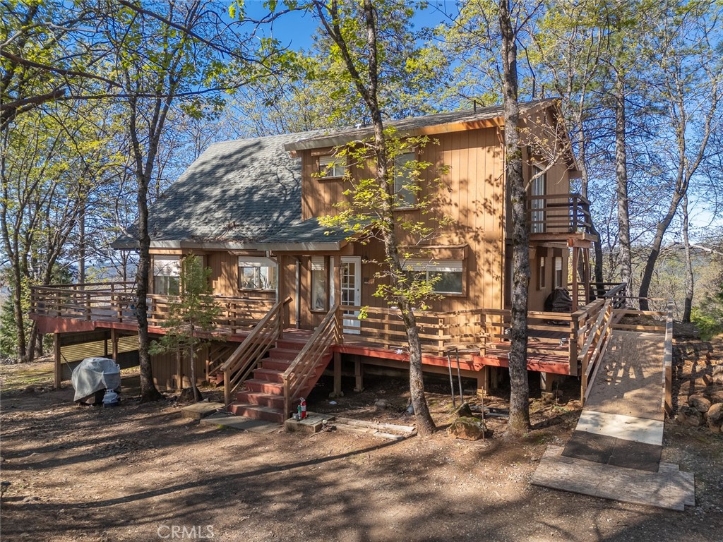 14872 Queenan Property Photo 2