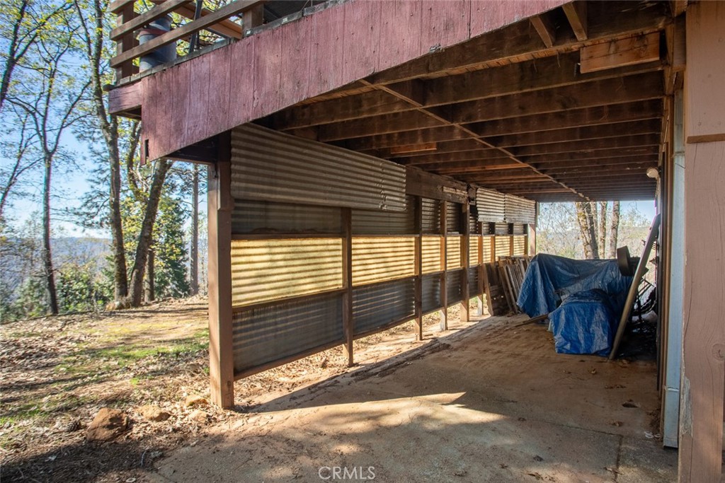 14872 Queenan Property Photo 39
