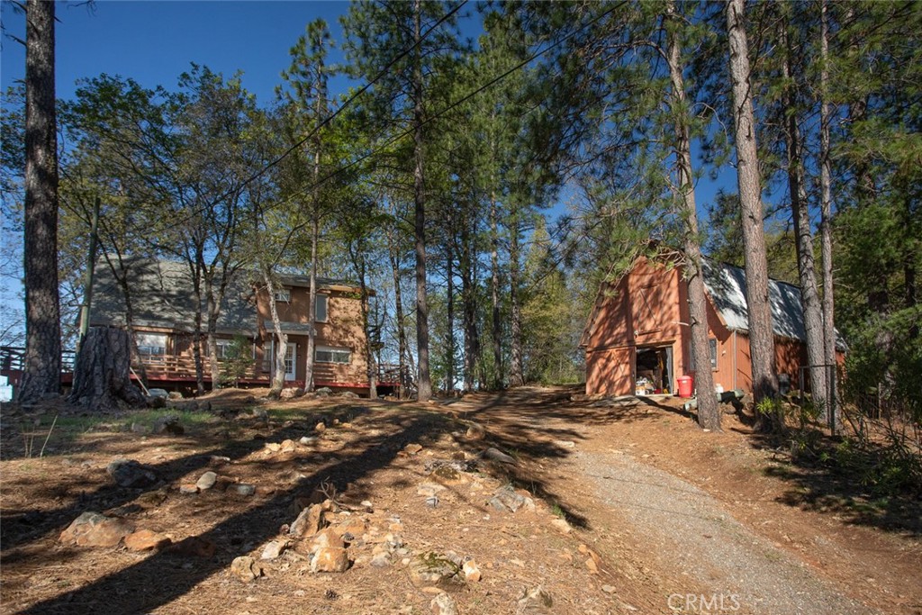 14872 Queenan Property Photo 40