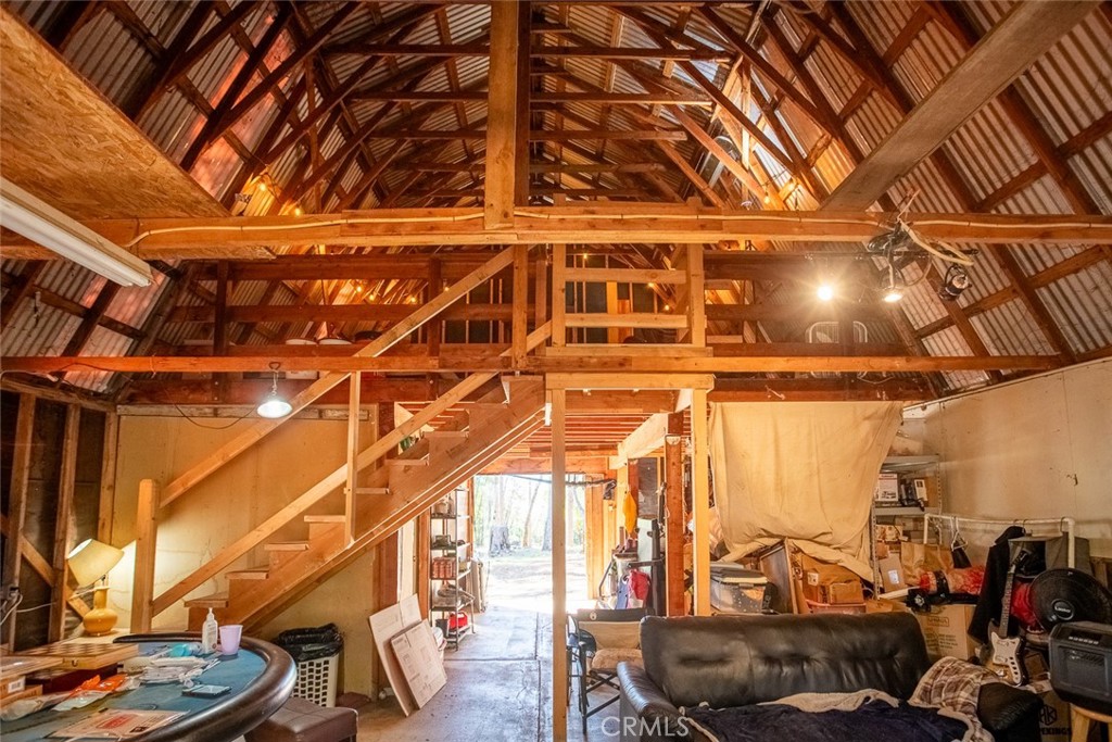 14872 Queenan Property Photo 49