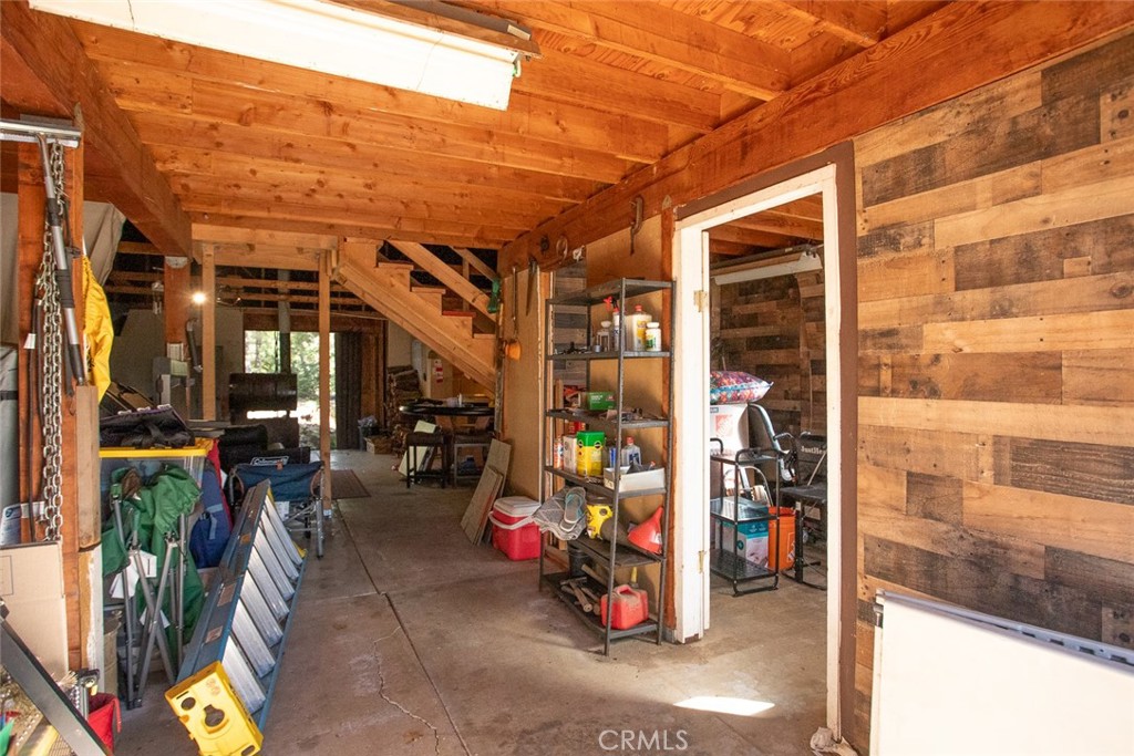 14872 Queenan Property Photo 50