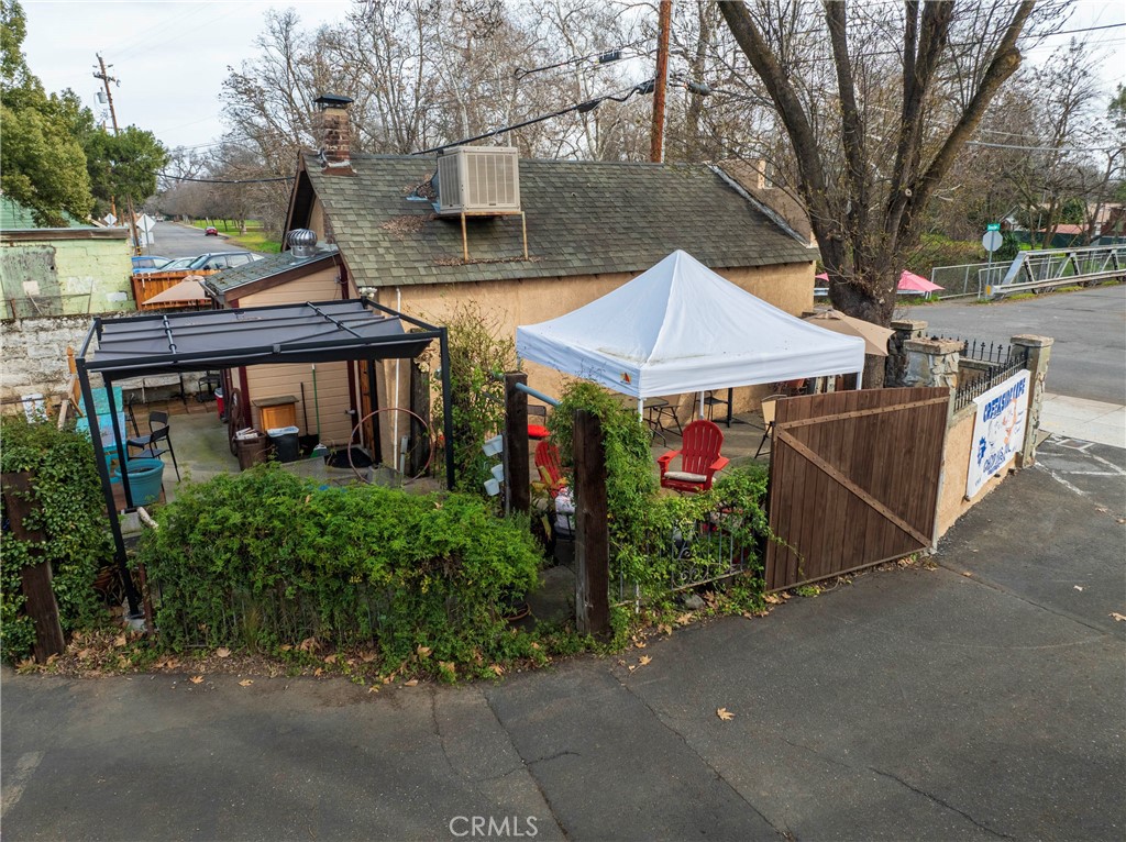 1078 Humboldt Property Photo 14