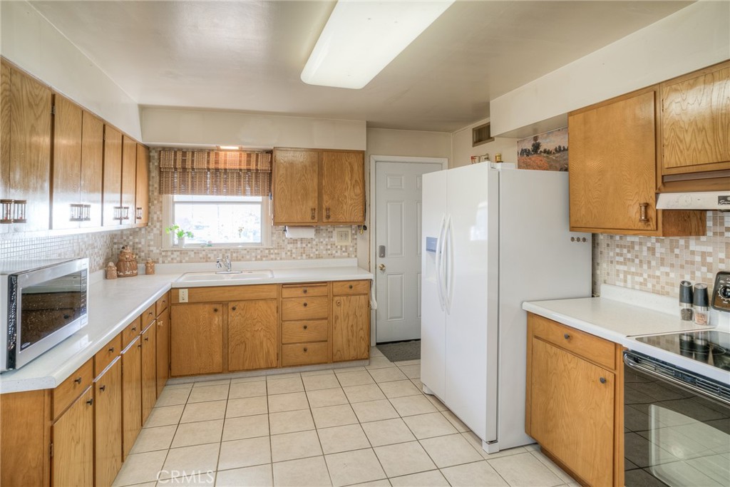 1680 Hammon Property Photo 9