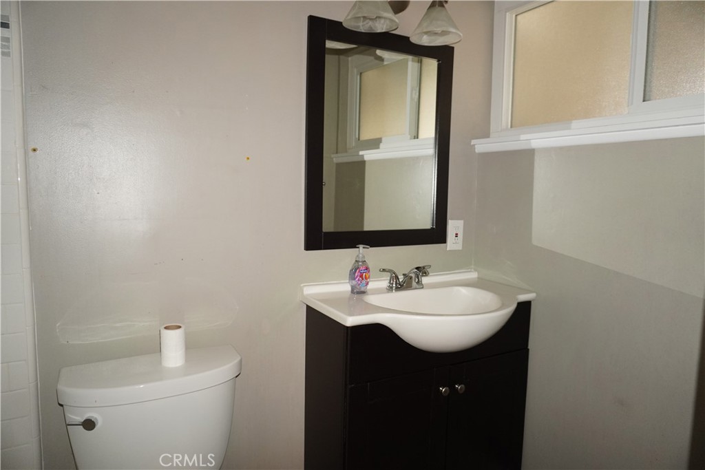 23 Leslie Lane Property Photo 21