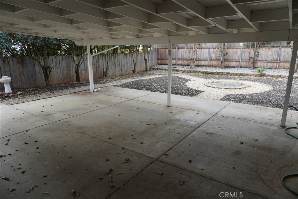 23 Leslie Lane Property Photo 22