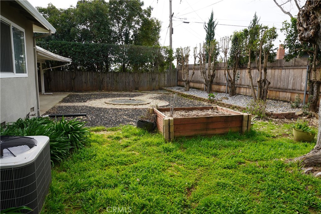 23 Leslie Lane Property Photo 26