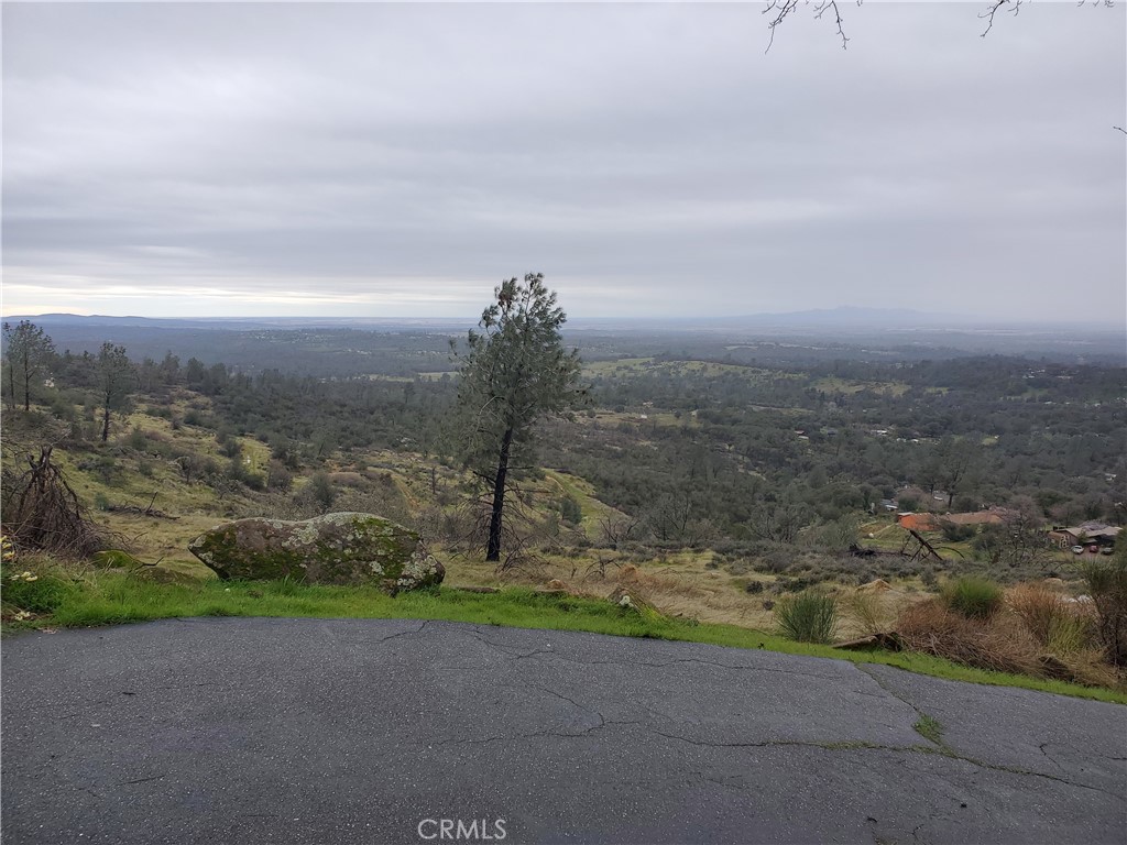 184 Peak View Property Photo 13