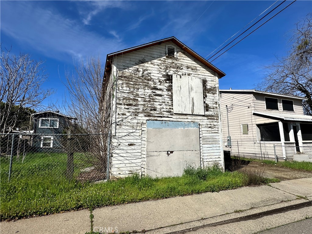 2380 A Property Photo 2