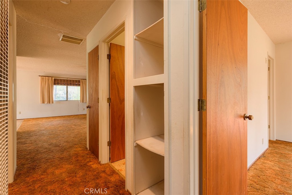 712 Bloomer Hill Property Photo 20