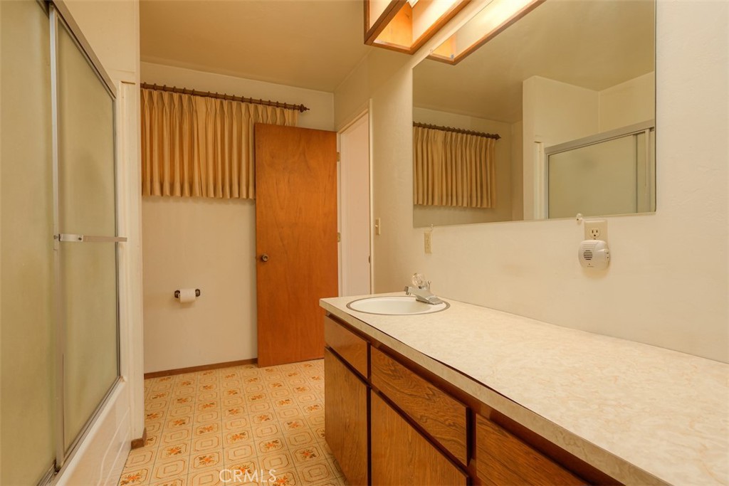 712 Bloomer Hill Property Photo 25