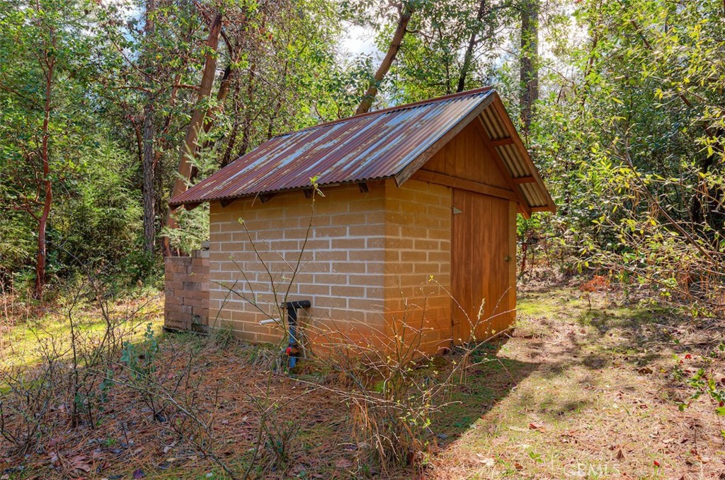 712 Bloomer Hill Property Photo 43