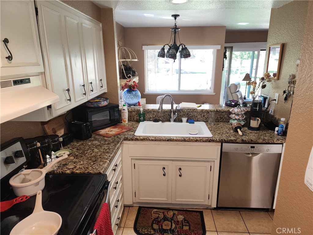 2820 Pennyroyal Property Photo 9