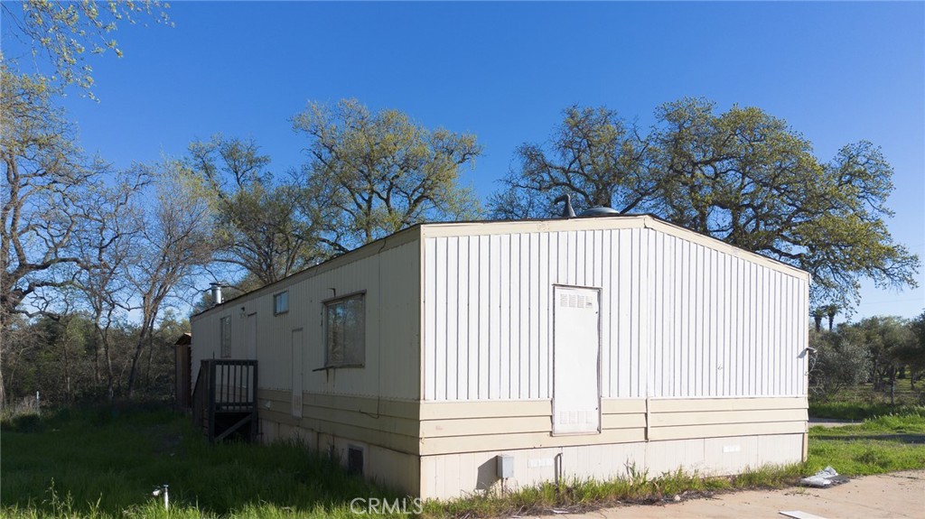 6962 Melvina Property Photo 4