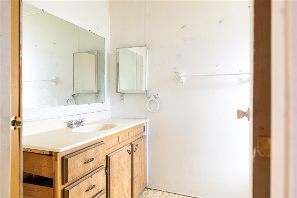 6962 Melvina Property Photo 22