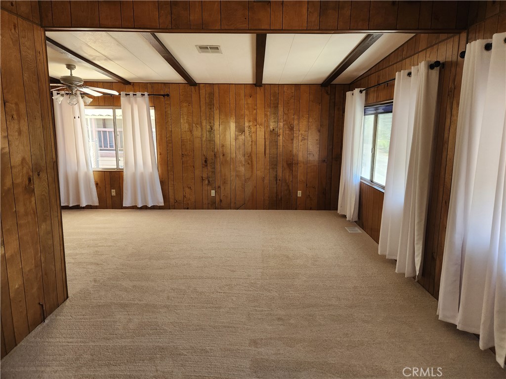 5181 Royal Oaks Property Photo 4