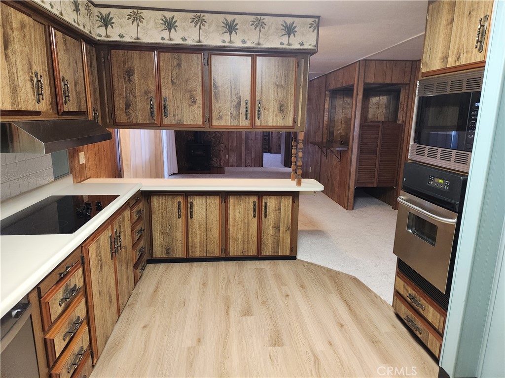 5181 Royal Oaks Property Photo 8
