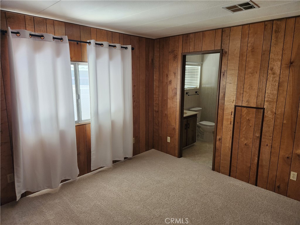5181 Royal Oaks Property Photo 15