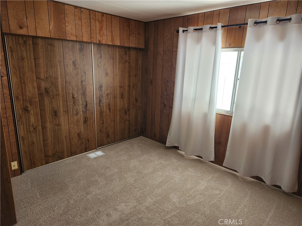5181 Royal Oaks Property Photo 17
