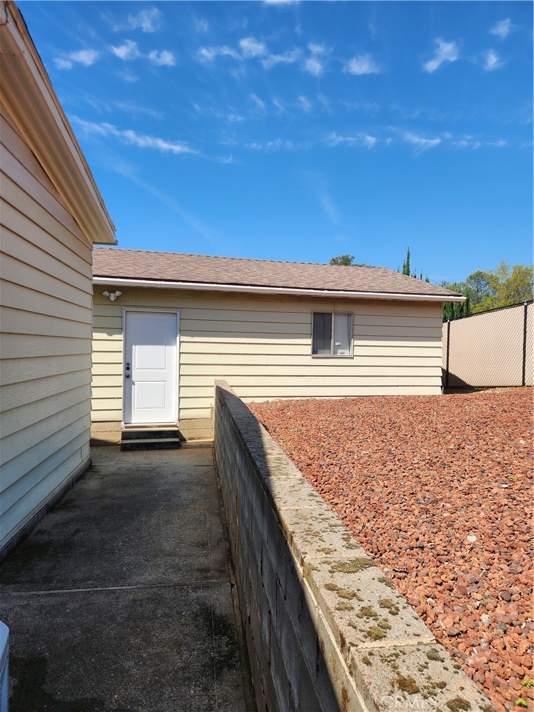 5181 Royal Oaks Property Photo 32