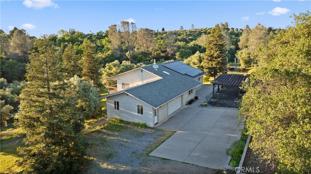 43 Shelley Property Photo 2