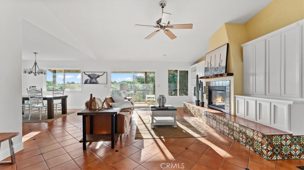 43 Shelley Property Photo 8