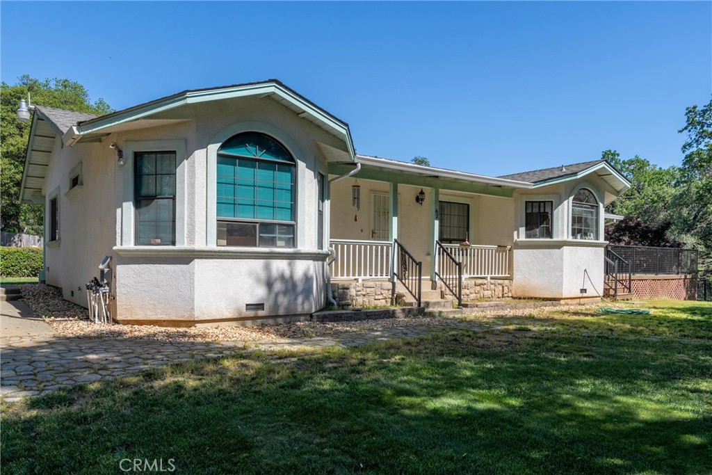 62 Blakeslee Drive Property Photo 1