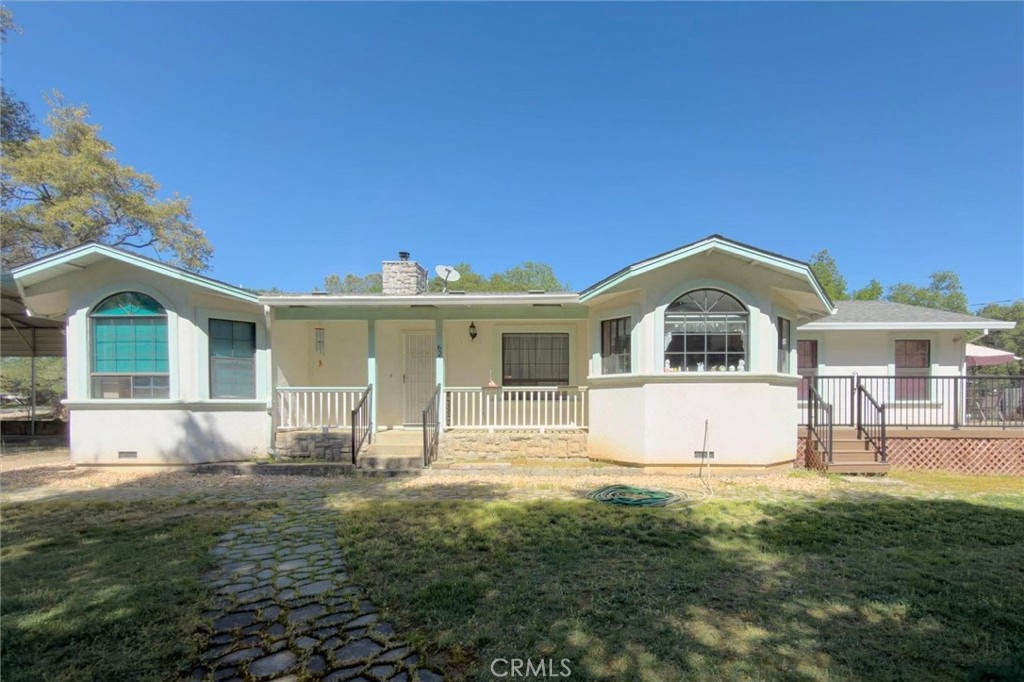 62 Blakeslee Drive Property Photo 2
