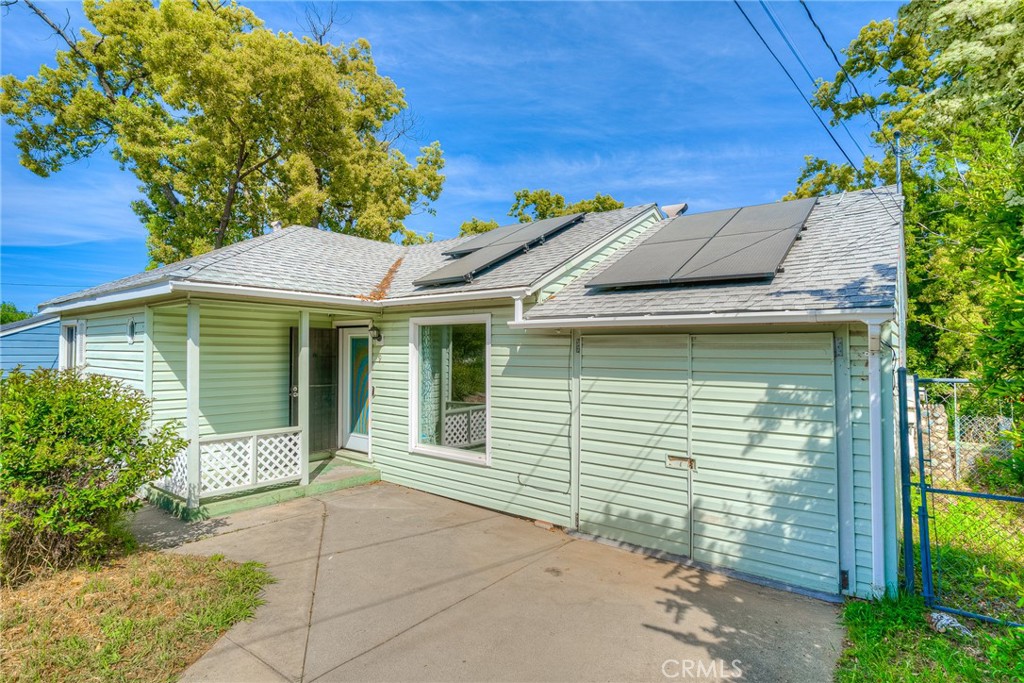 9 Midway Property Photo 2