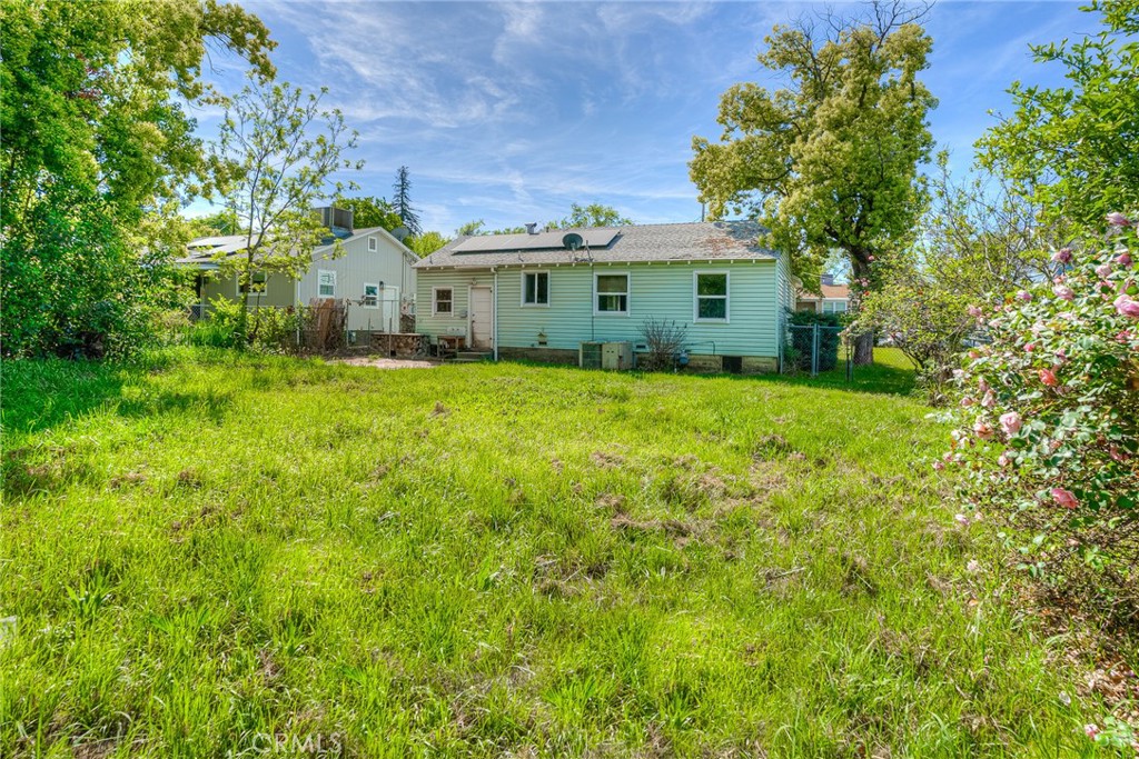 9 Midway Property Photo 21