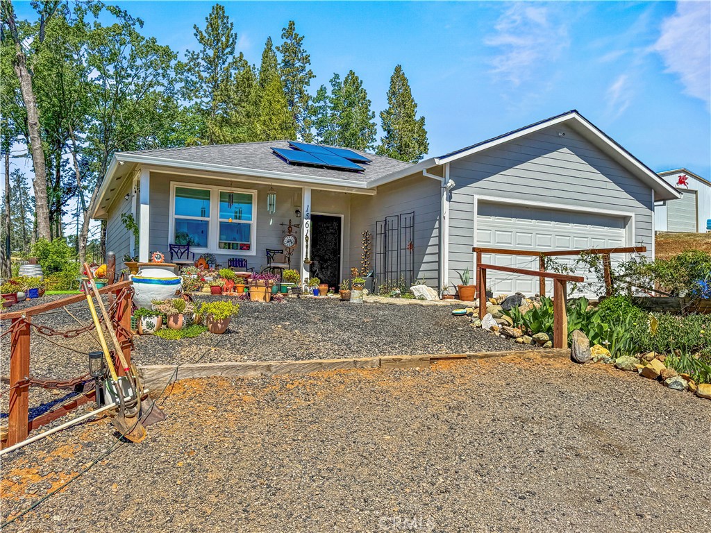 1561 Henson Road Property Photo 3