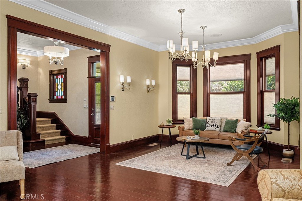 1344 1st Property Photo 6