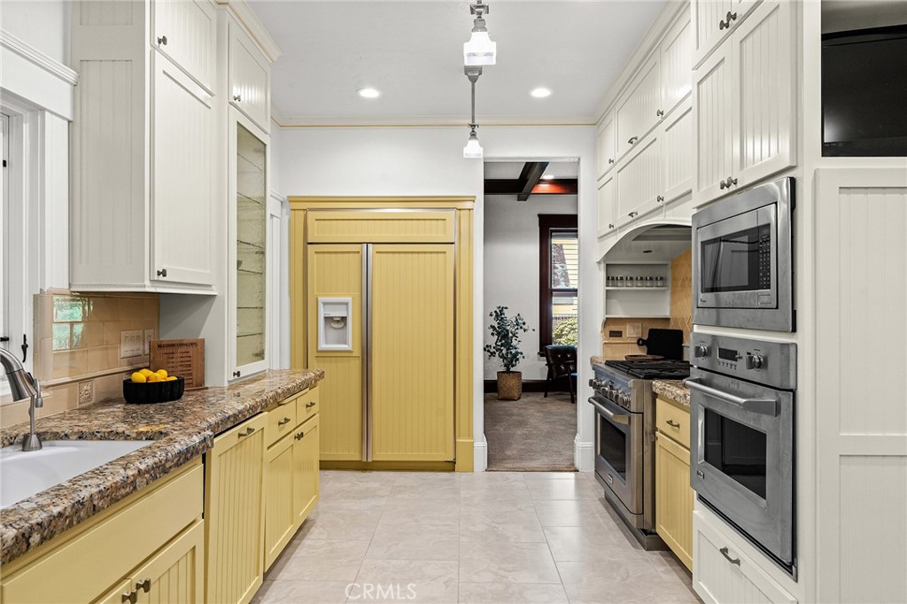 1344 1st Property Photo 12