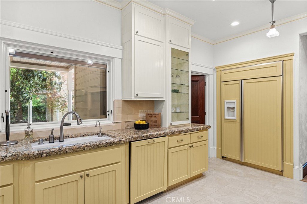 1344 1st Property Photo 13