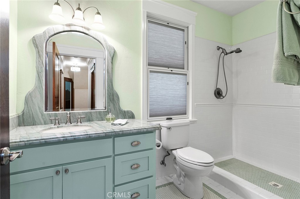 1344 1st Property Photo 33