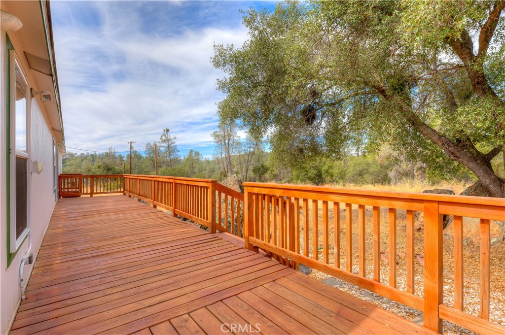 89 Crystal Pines Property Photo 33