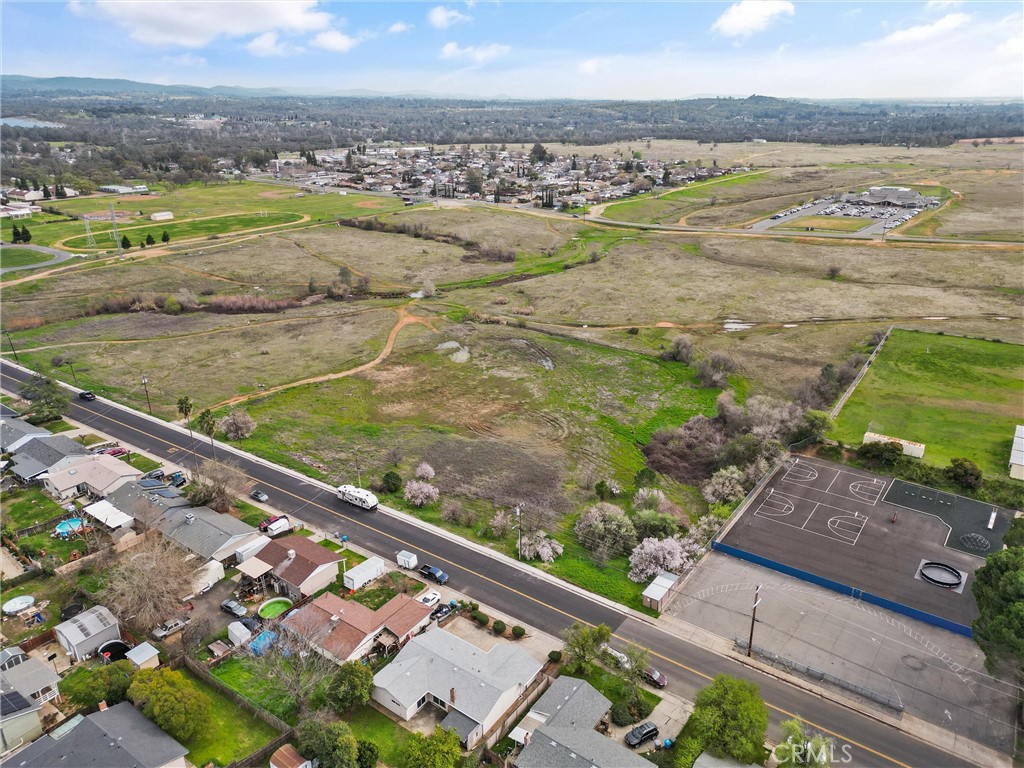 0 Las Plumas Avenue Property Photo 9
