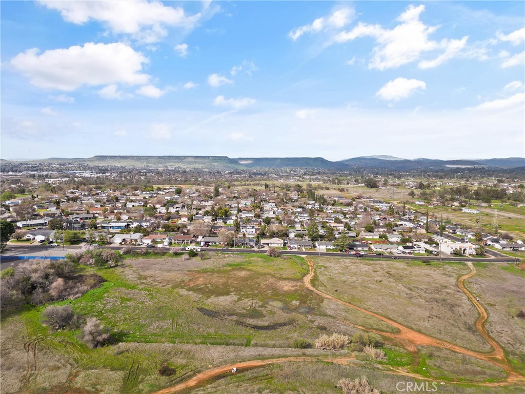 0 Las Plumas Avenue Property Photo 17