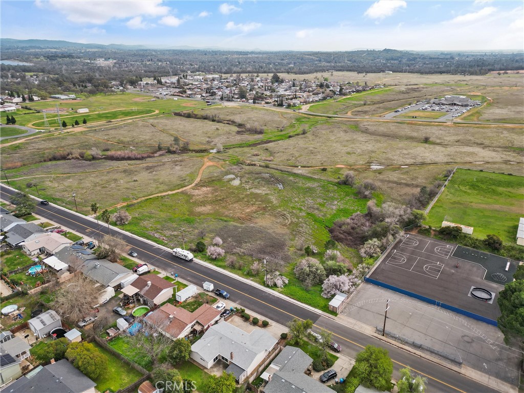 0 Las Plumas Avenue Property Photo 9